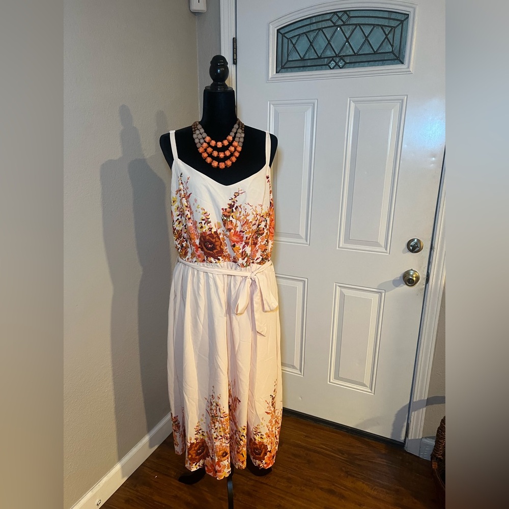 BloomChic Cream Floral Midi Dress